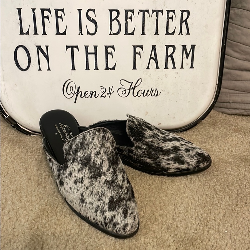 Agave Sky Cowhide Mule